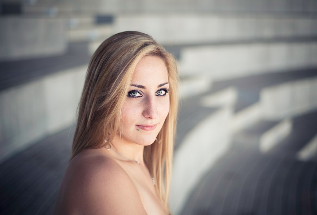 Fotoshooting mit Mona am Petrisberg in Trier